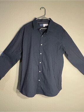 Old Navy Slim-Fit Pro Signature Performance Go Dry Dress Shirt for Men XL